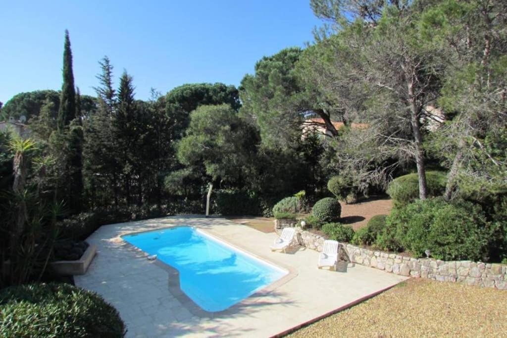 Villa 8 Pers, Climatisee, Piscine Chauffee, Un Havre De Paix Sous Les Pins Parasols Roquebrune-sur Argens Exteriör bild