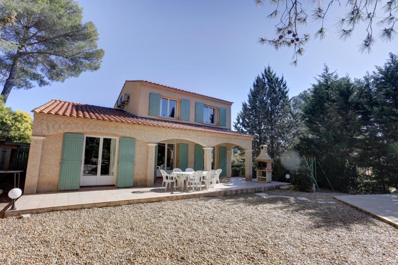 Villa 8 Pers, Climatisee, Piscine Chauffee, Un Havre De Paix Sous Les Pins Parasols Roquebrune-sur Argens Exteriör bild