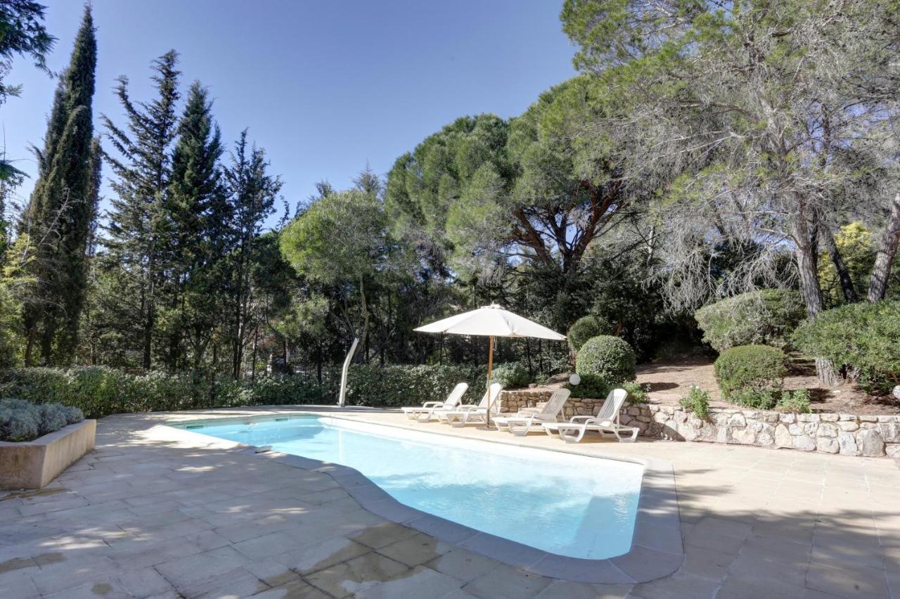 Villa 8 Pers, Climatisee, Piscine Chauffee, Un Havre De Paix Sous Les Pins Parasols Roquebrune-sur Argens Exteriör bild