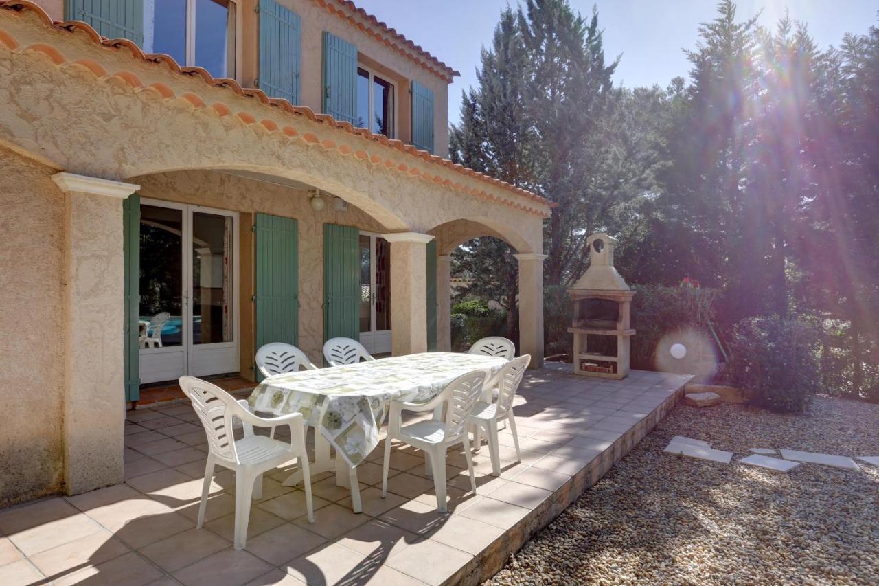 Villa 8 Pers, Climatisee, Piscine Chauffee, Un Havre De Paix Sous Les Pins Parasols Roquebrune-sur Argens Exteriör bild